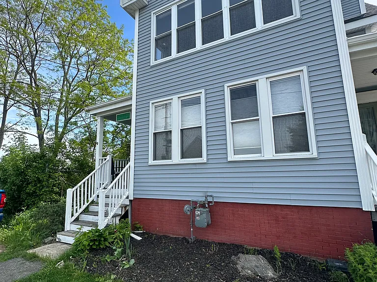 286 Front St — Photo 4