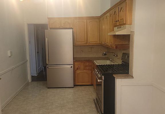 2nd image of 645 E 92nd St Floor 2