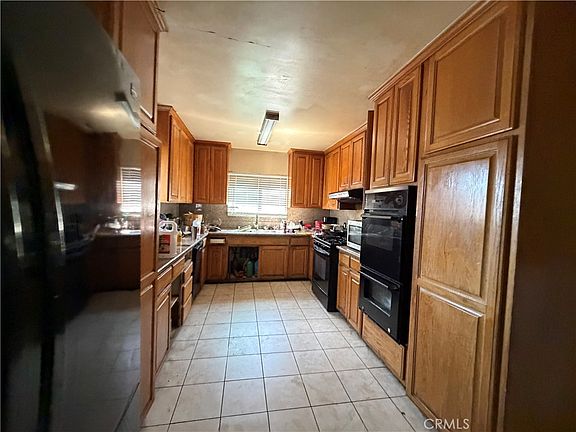 5th image of 713 E Palmer St