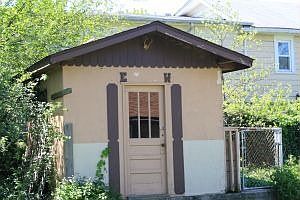 2nd image of 912 23rd St