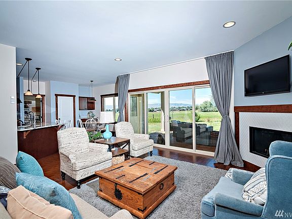 5th image of 1705 Hay Dr