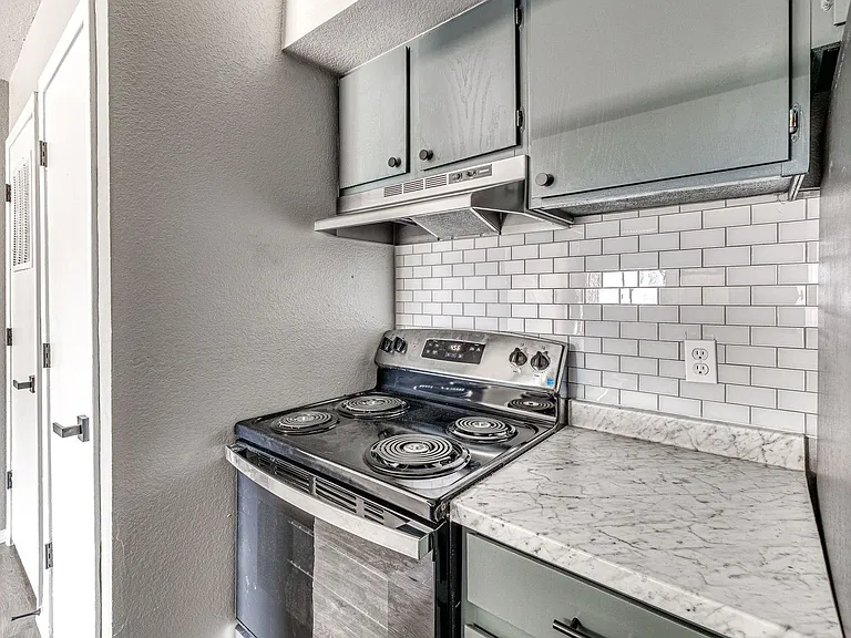 Boulder Ridge Apartments | Newly Remodeled East Tulsa | Broken Arrow Schools + W/D Hookups — Photo 29