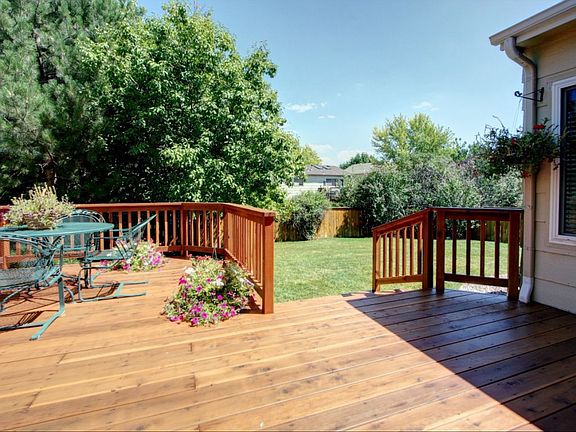 4th image of 9378 Weeping Willow Ct