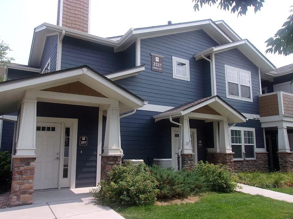 2527 Owens Ave #201