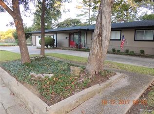 5451 Meadowbrook Dr, Fort Worth, TX 76112