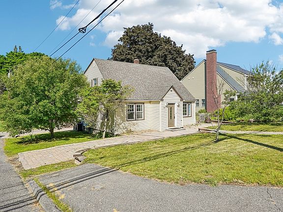 3rd image of 148 S Quinsigamond Ave