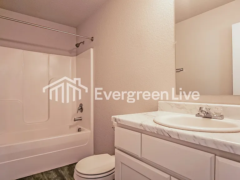 2807 Sebright Ave — Photo 3