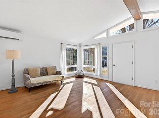 107 High St, Black Mountain, NC 28711