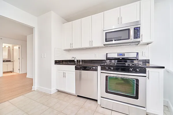 Rented by Living New York | media 11