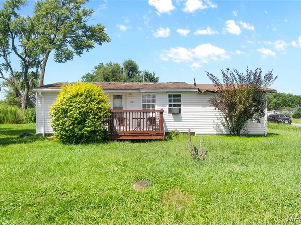 1107 N 72nd St, East Saint Louis, IL 62203