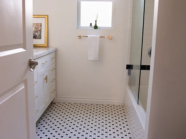 1413 Campus Rd — Photo 10