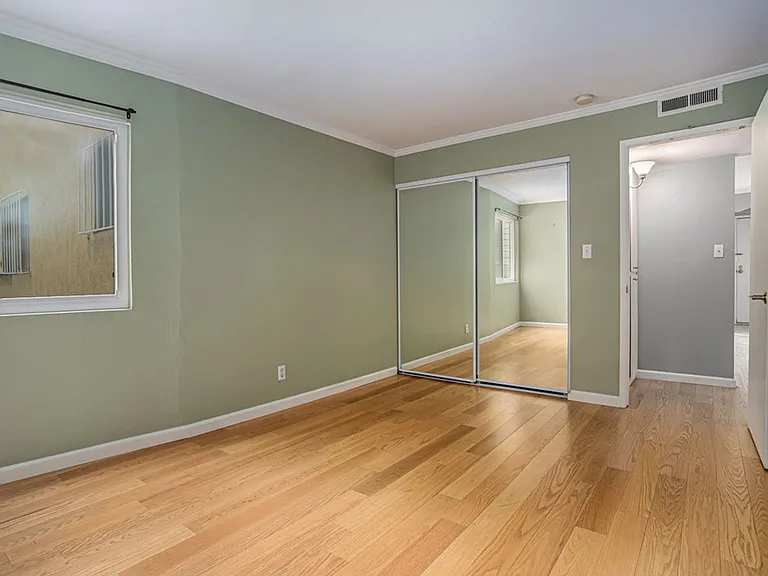 370 Santa Clara Ave #1 — Photo 15