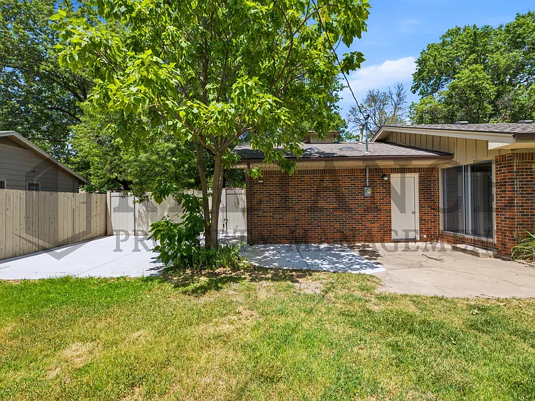 8115 E Mockingbird St — Photo 14