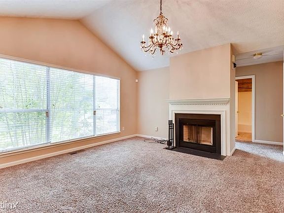 2nd image of 5118 Forest View Trl