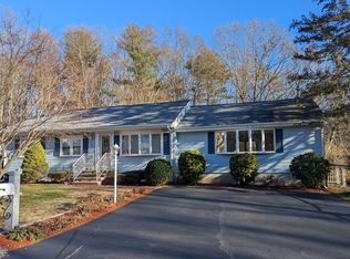 19 Carey Ave, Burlington, MA 01803