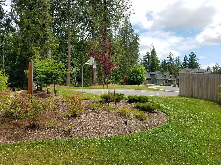 Upper O'Henry Court basketball, picnic grounds, and greenway trails