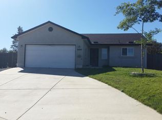 16885 Cape Cod Dr, Redding, CA 96003