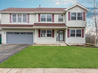 901 Redwood Dr, Elwood, IL 60421