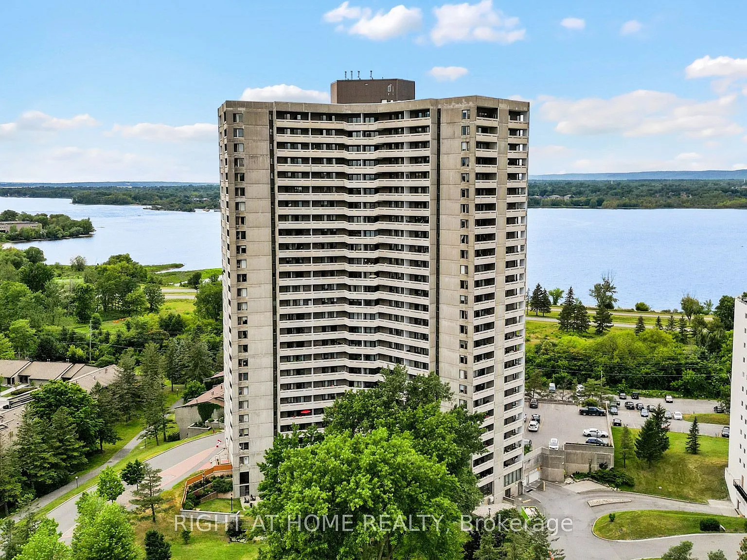2 bed, $2,450 — Photo 3