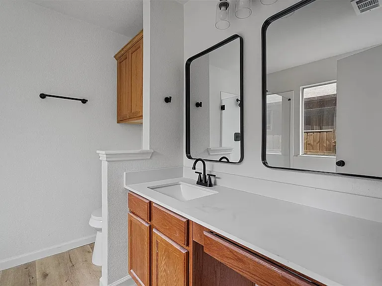 17129 Hamilton Point Cir — Photo 18