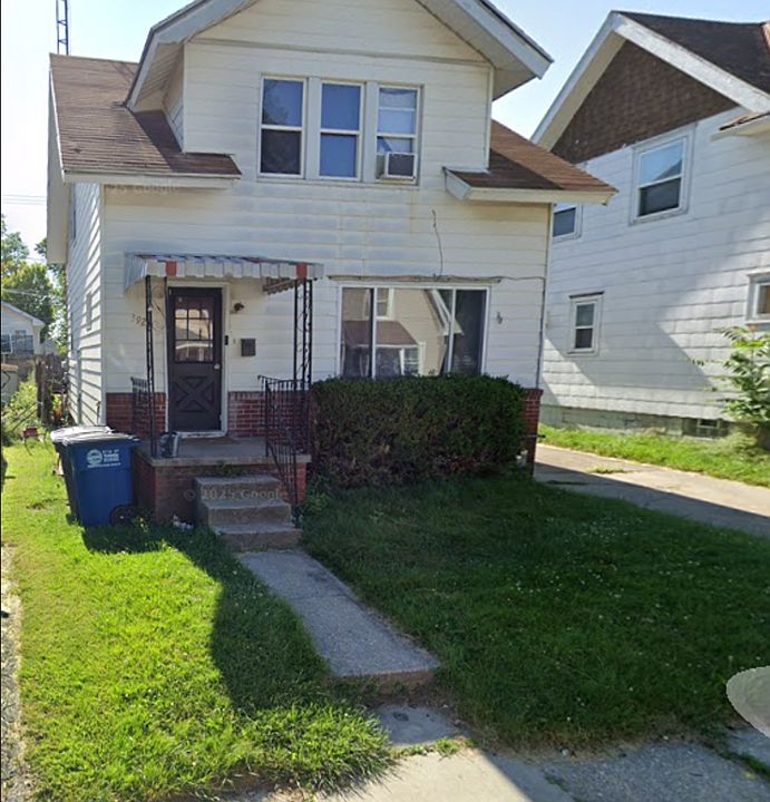 1st image of 3924 Burnham Ave