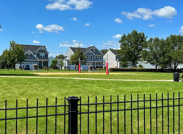 945 Forest View Way — Photo 25