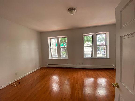 3rd image of 1705 Avenue U #2