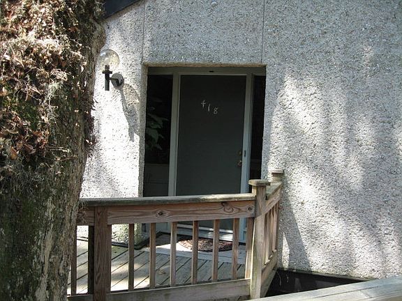 2nd image of 418 N Windward Dr