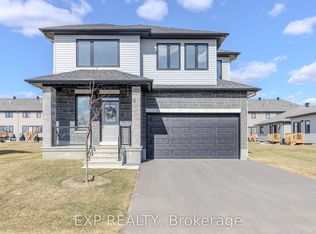45 Dowdall Cir, Carleton Place, ON K7C 0S3