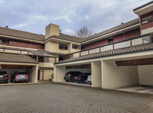5250 S Landing Dr #304B1, Portland, OR