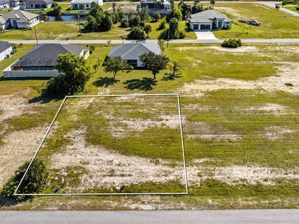 2751 NW 41st Pl, Cape Coral, FL 33993