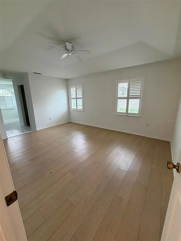 3 bed, 2.0 bath, 1843 sqft, $1,900 — Photo 3