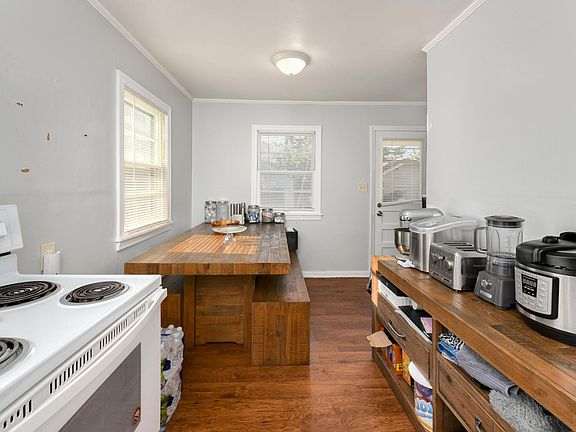 5th image of 2034 Elizabeth Ave #1