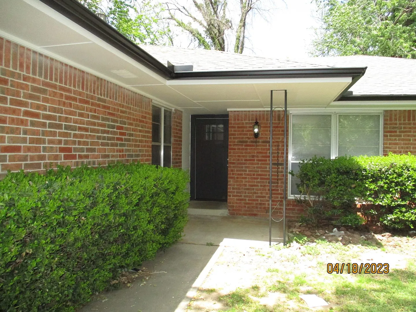 (2) Bed/(2) Bath with Updated in Core Norman! Must See! — Photo 2