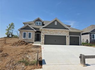 10204 N Winchester Ave, Kansas City, MO 64156