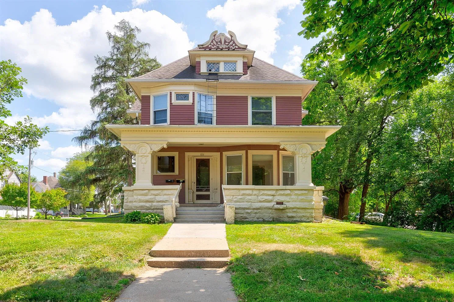8 bed, $4,600 — Photo 2