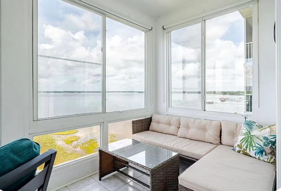 2 bed, 1116 sqft, $1,900 — Photo 2