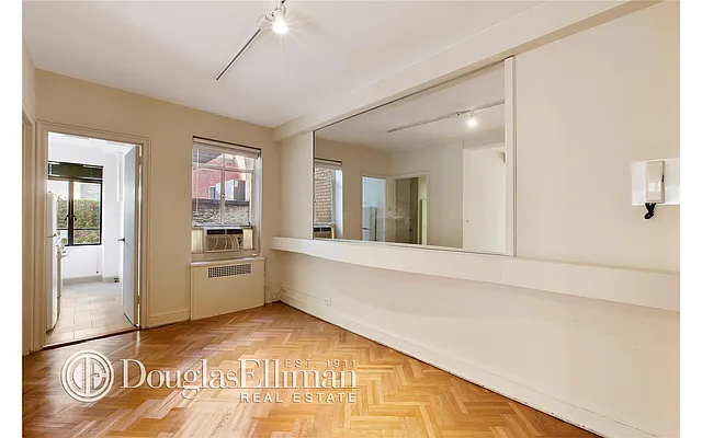Rented by Douglas Elliman | media 24