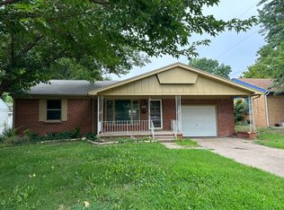 1863 S Pinecrest St, Wichita, KS 67218