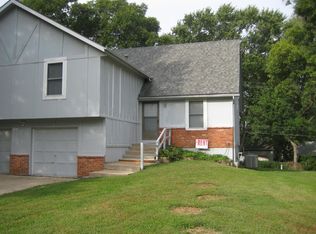 6120 Newton St, Overland Park, KS 66202