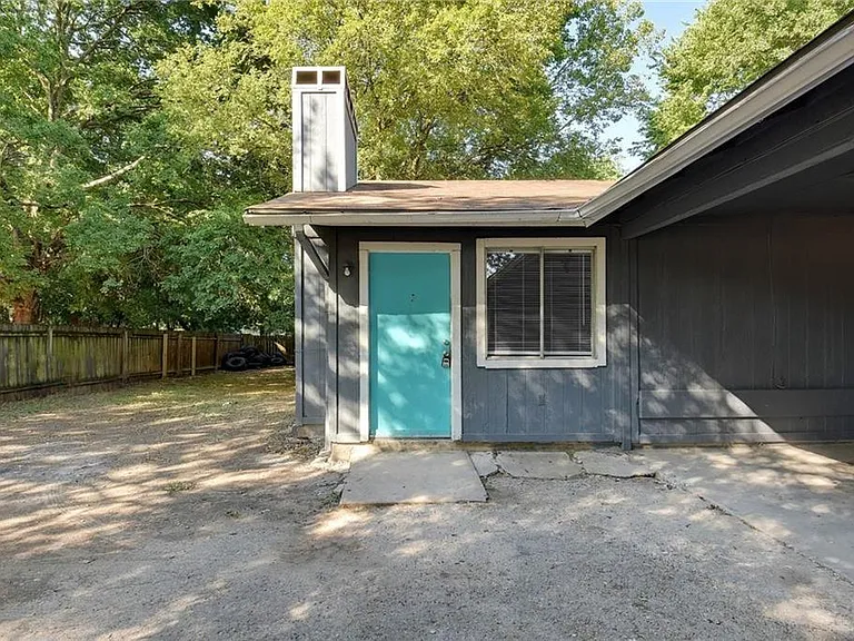 2311 Teri Rd #B — Photo 2