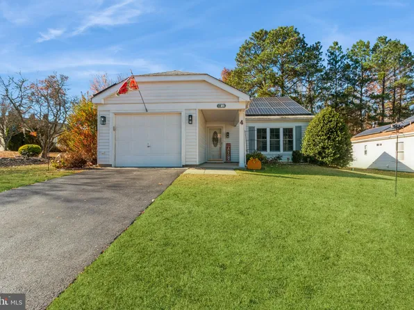 4 Stamford Pl, Southampton, NJ 08088