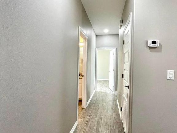 4th image of 5106 N Crown Point #3