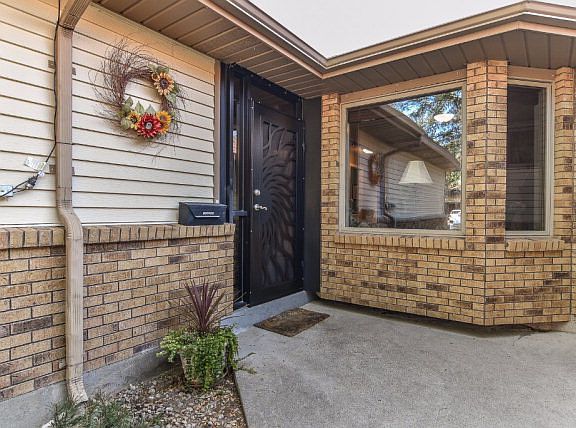 5th image of 2289 Henryanna Ave