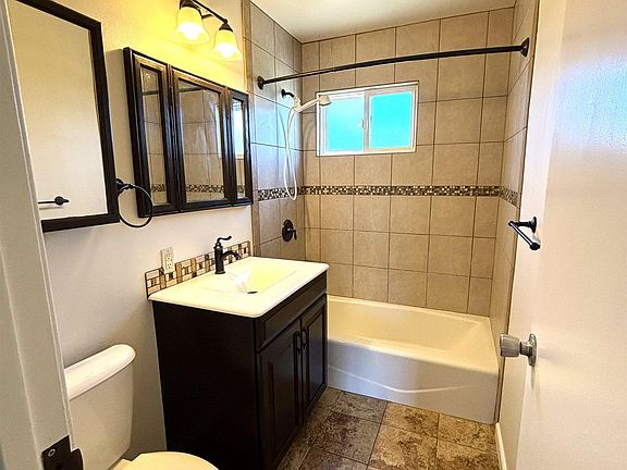 5th image of 8578 Deervale Rd