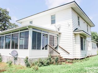 46964 33rd St, Miles, IA 52064