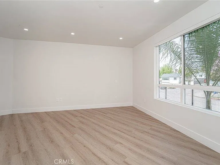 2828 London St #207 — Photo 14
