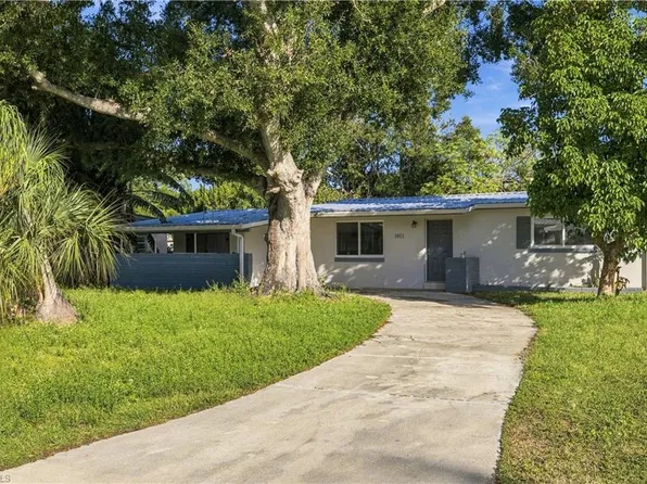 1651 Passaic AVE, FORT MYERS, FL 33901