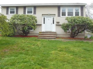 3 Macomber Rd, Gloucester, MA 01930
