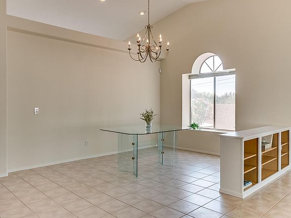 4th image of 1139 S Avenida Los Reyes